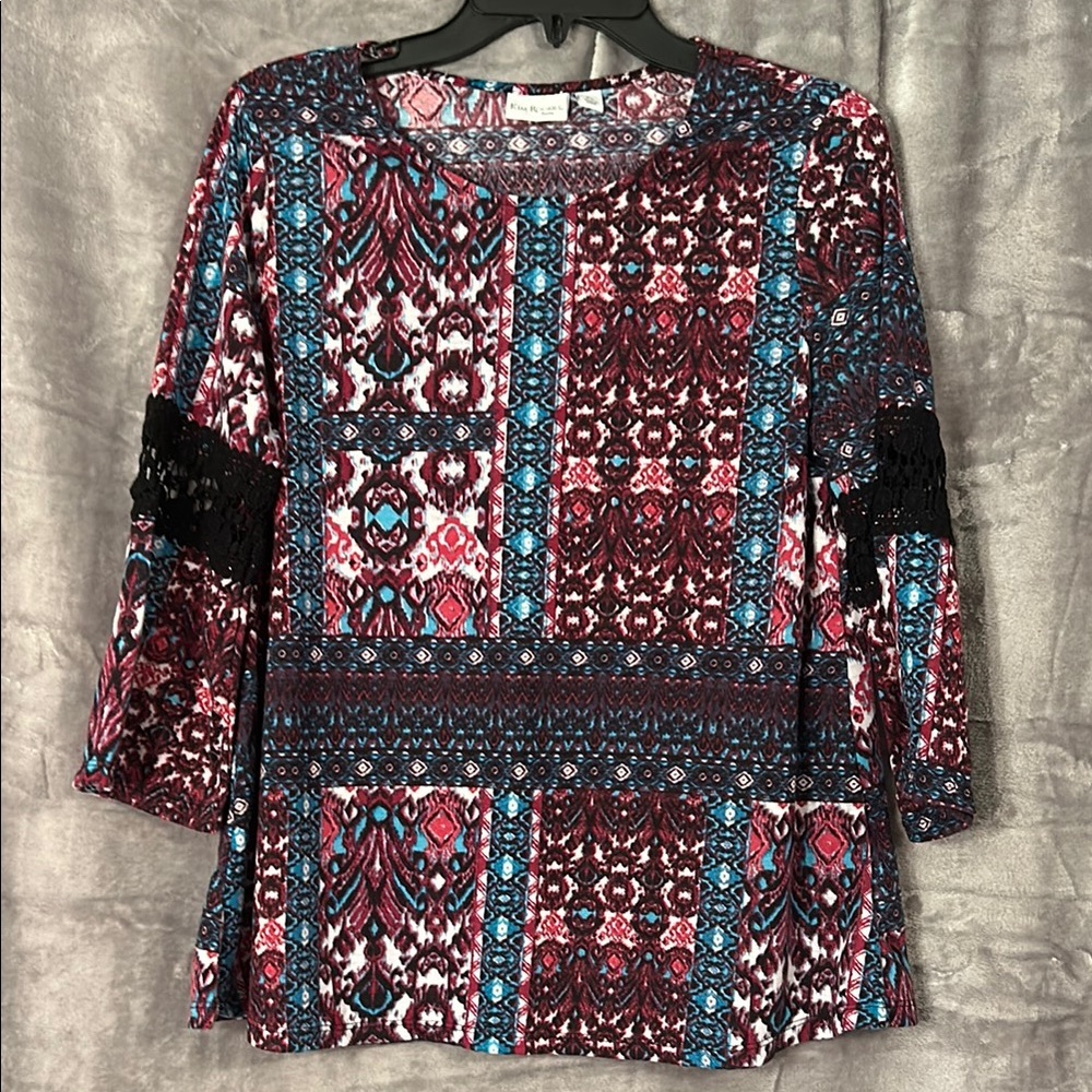 Kim Rogers Red and Blue Graphic 3/4 Sleeve Blouse